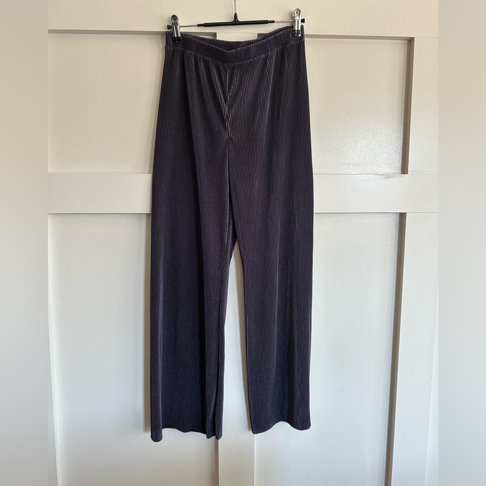 Purple Plisse Cropped Relaxed Wide-Leg Pants XS